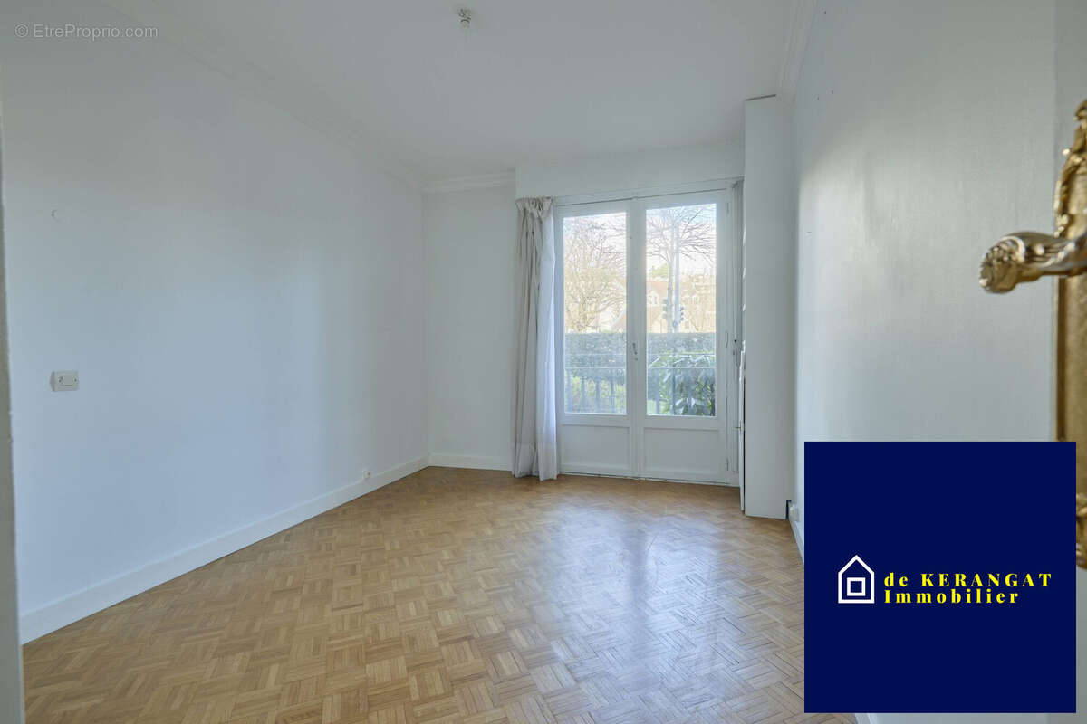 Appartement à LE PLESSIS-ROBINSON