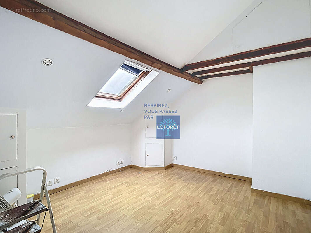 Appartement à CIRES-LES-MELLO