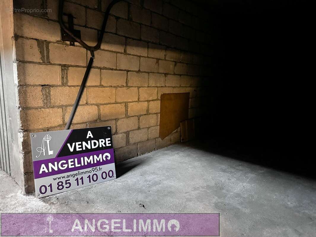 Parking à FRANCONVILLE