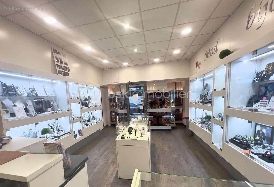 Fonds de commerce bijouterie-horlogerie - photo 3
