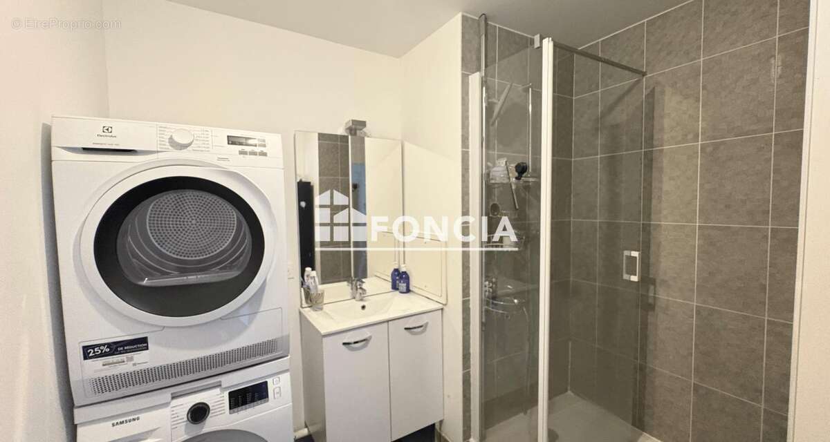 Appartement à FRESNES