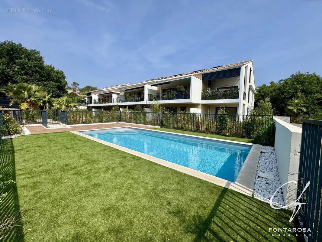 Appartement à SAINT-RAPHAEL