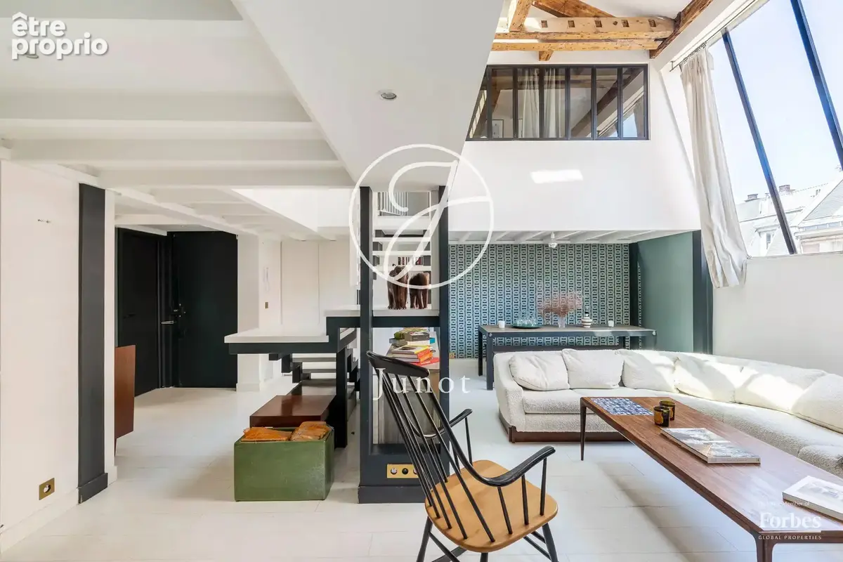 Paris 18e - MONTMARTRE / CAULAINCOURT - Atelier d'artiste - 88,26m² au sol - 77,55m² Carrez - 2 chambres - Dernier étage - photo 7