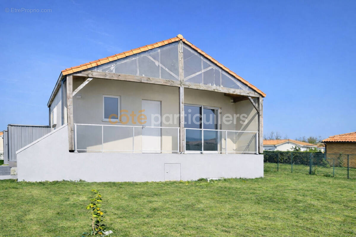 Maison à SAINT-MICHEL-EN-L'HERM