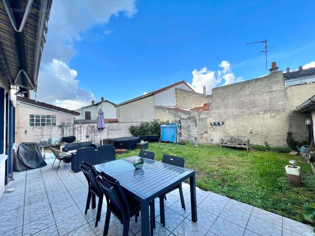 Maison à DRANCY
