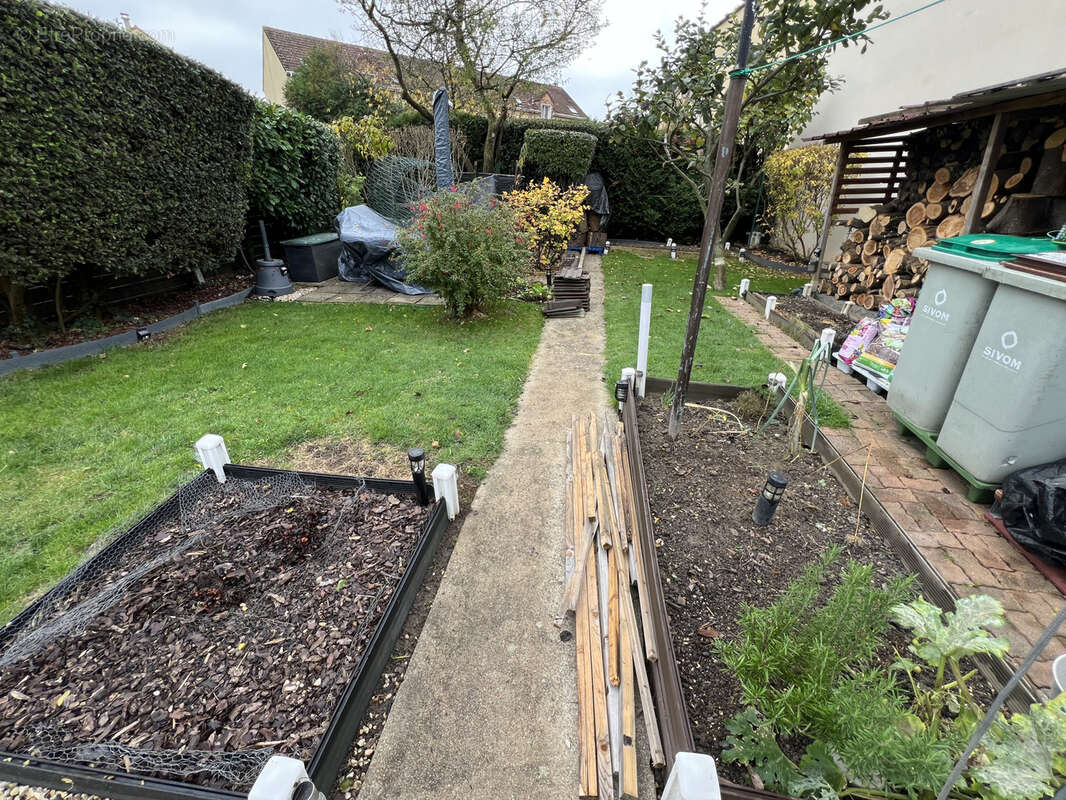 Maison à MOISSY-CRAMAYEL