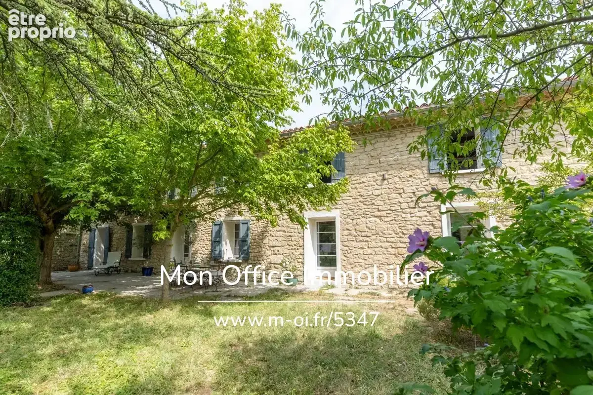 Référence : 7351-SJO - MAS en pierre dans le Vaucluse (84380)+ maison d'invités, remises, piscine, authenticité et calme - photo 7