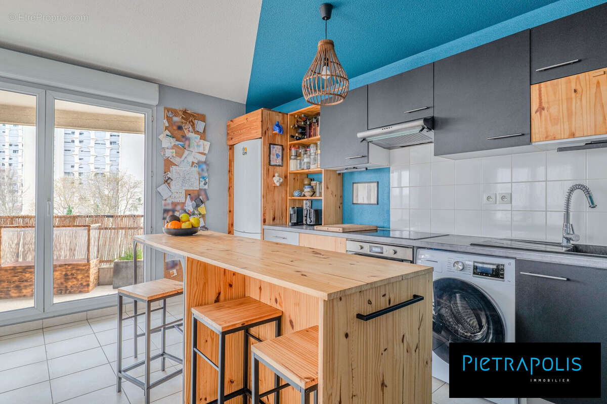 Appartement à LYON-8E