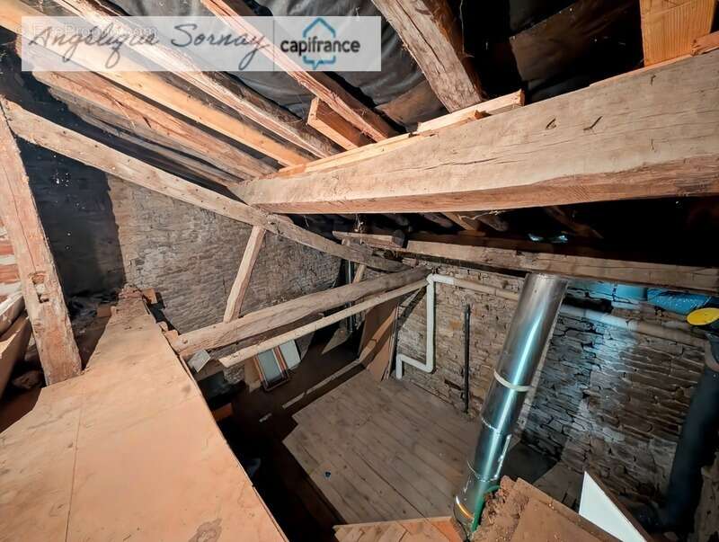 Maison mitoyenne avec potentiel – 103 m² habitables – Montrevel Morges (39320), secteur Jura - photo 24