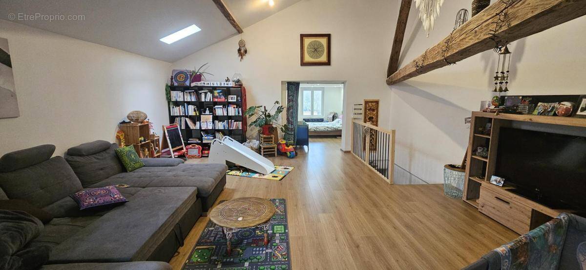 Appartement à GANGES