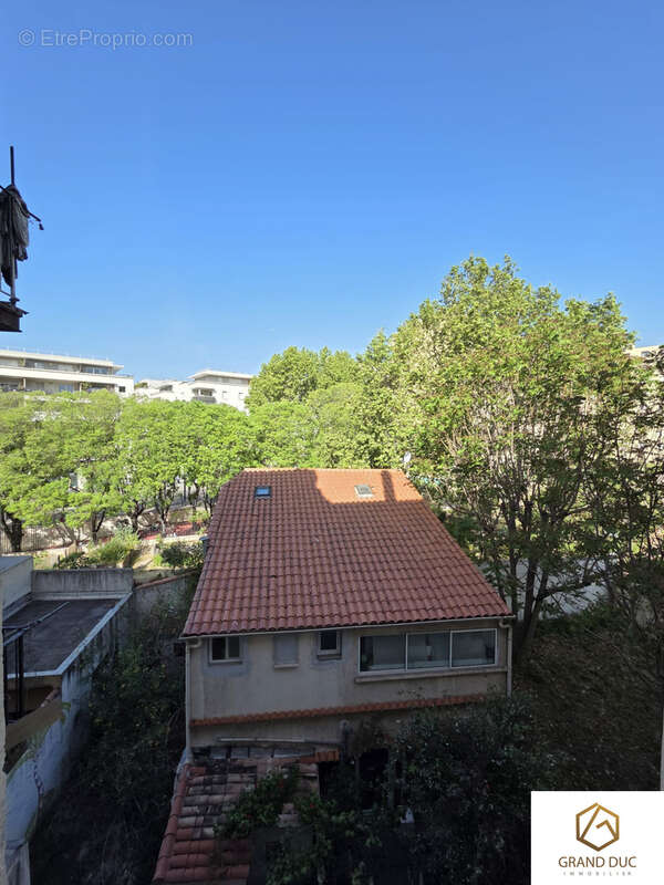 Appartement à MARSEILLE-3E