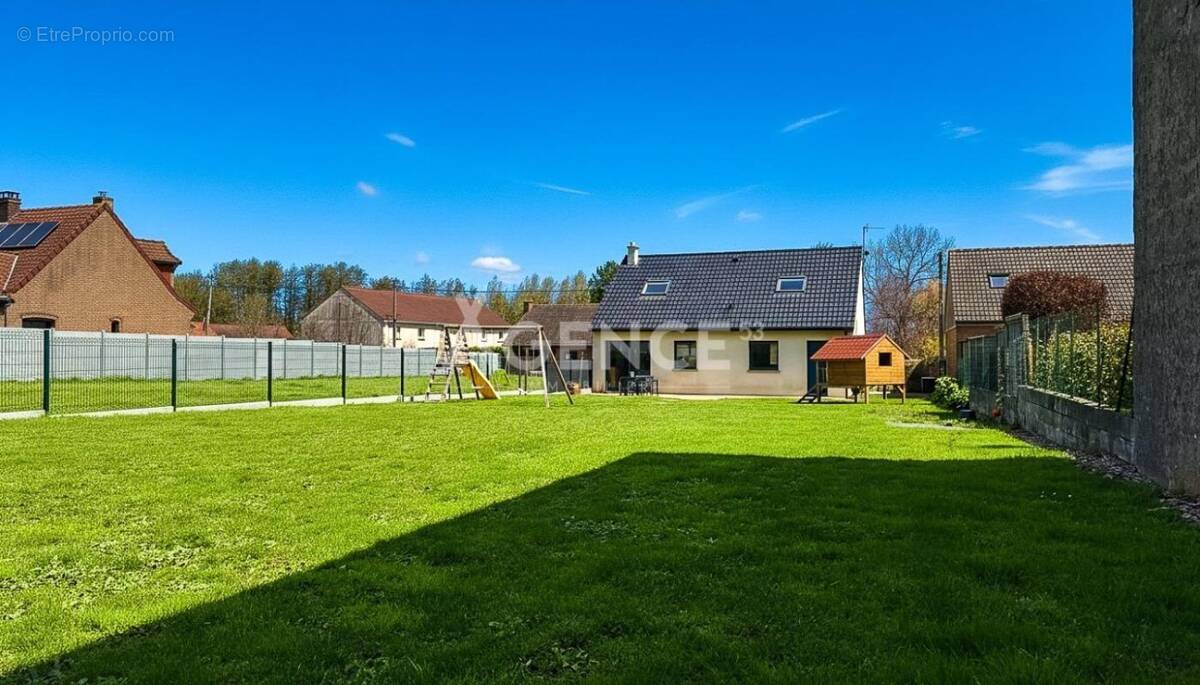 Maison à ROQUETOIRE