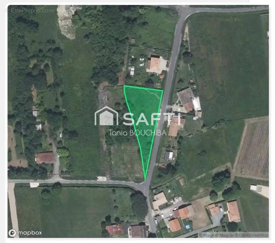 Photo 1 - Terrain à AMBARES-ET-LAGRAVE