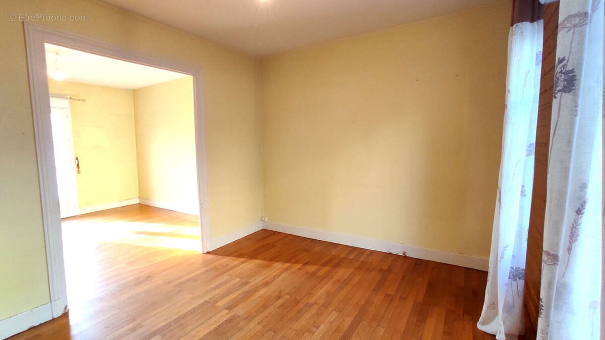 Maison à CHATELLERAULT