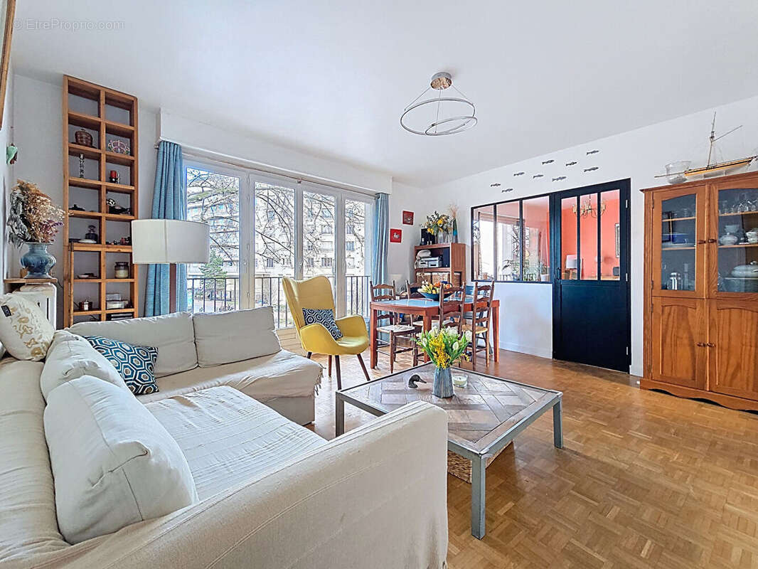 Appartement à BOURG-LA-REINE