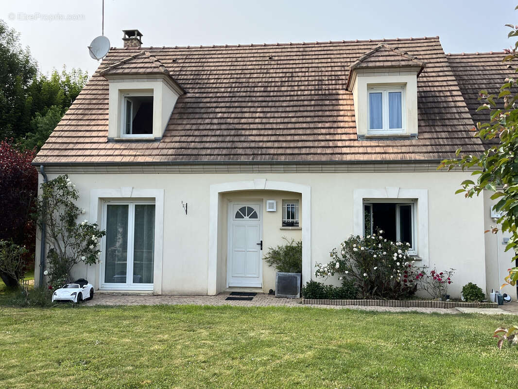 Maison à FONTAINEBLEAU