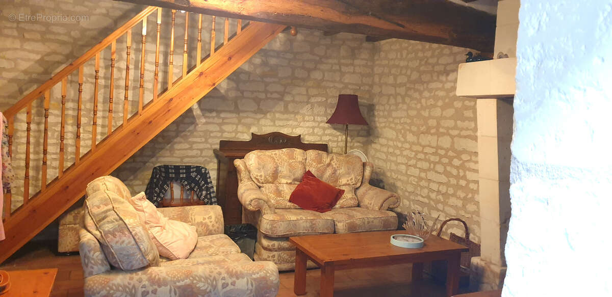 Maison à LA TOUR-SAINT-GELIN