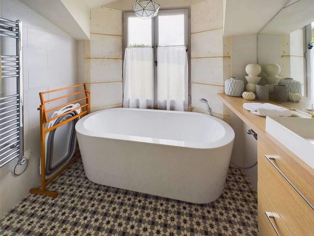 Maison à VILLETOUREIX