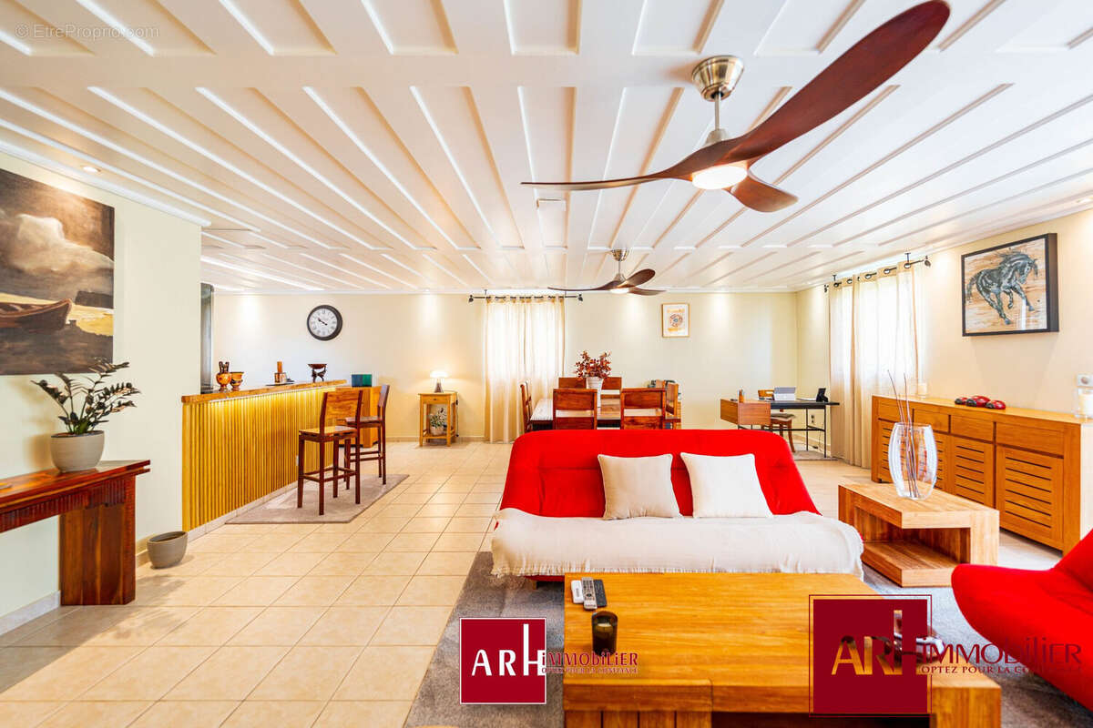 Maison à SAINT-DENIS