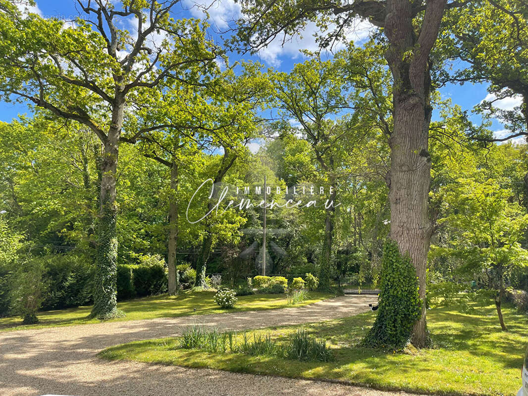 Maison à VERNEUIL-SUR-SEINE