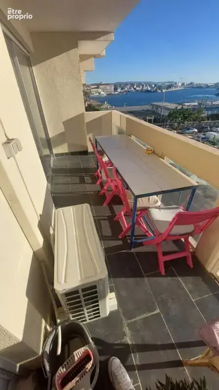 Studio 36 m² avec vue panoramique sur la mer et le port - photo 4