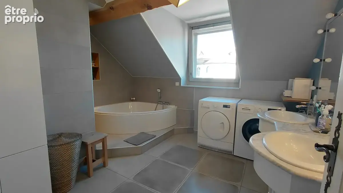 Appartement duplex de 140 m2 habitables avec cave et grenier - photo 14