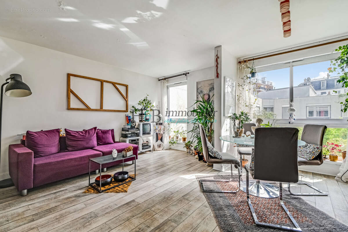 Appartement à PARIS-18E