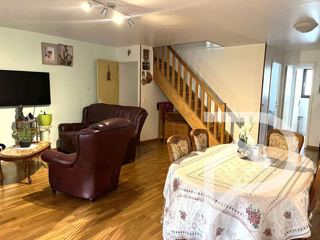 Maison à PONT-SAINTE-MAXENCE