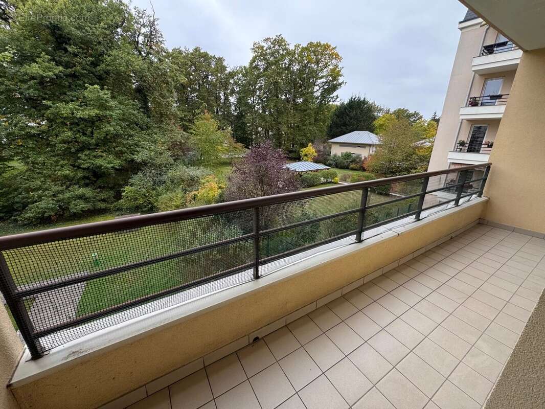Appartement à LE PLESSIS-TREVISE