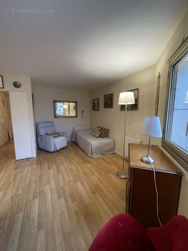 Appartement à LEVALLOIS-PERRET
