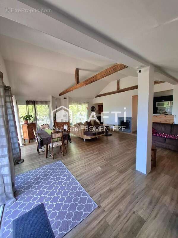 Photo 3 - Maison à MERCUES