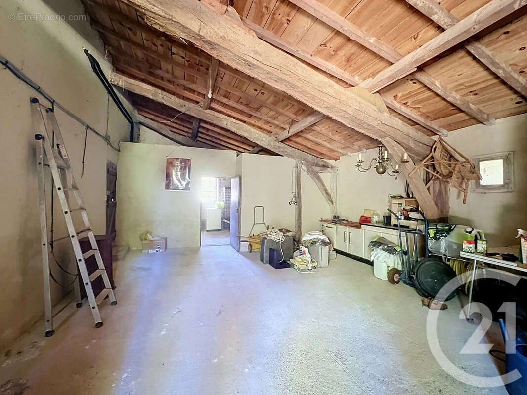Maison 288 m² à Vic-Fezensac  - photo 18