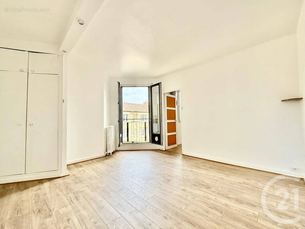 Appartement à CLICHY