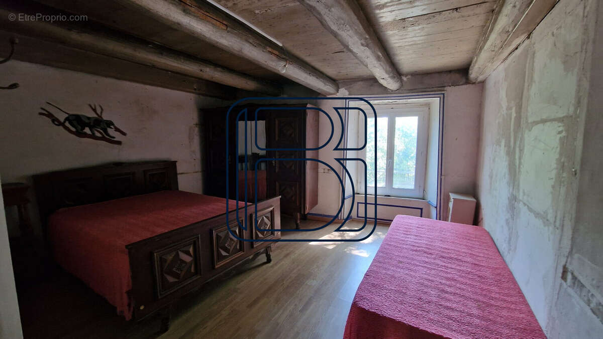 Maison à SAINT-GERMAIN-L'HERM