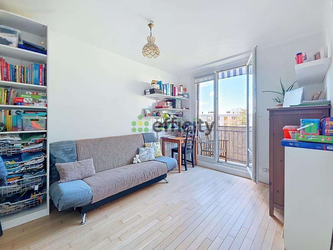 Appartement à LE PLESSIS-TREVISE