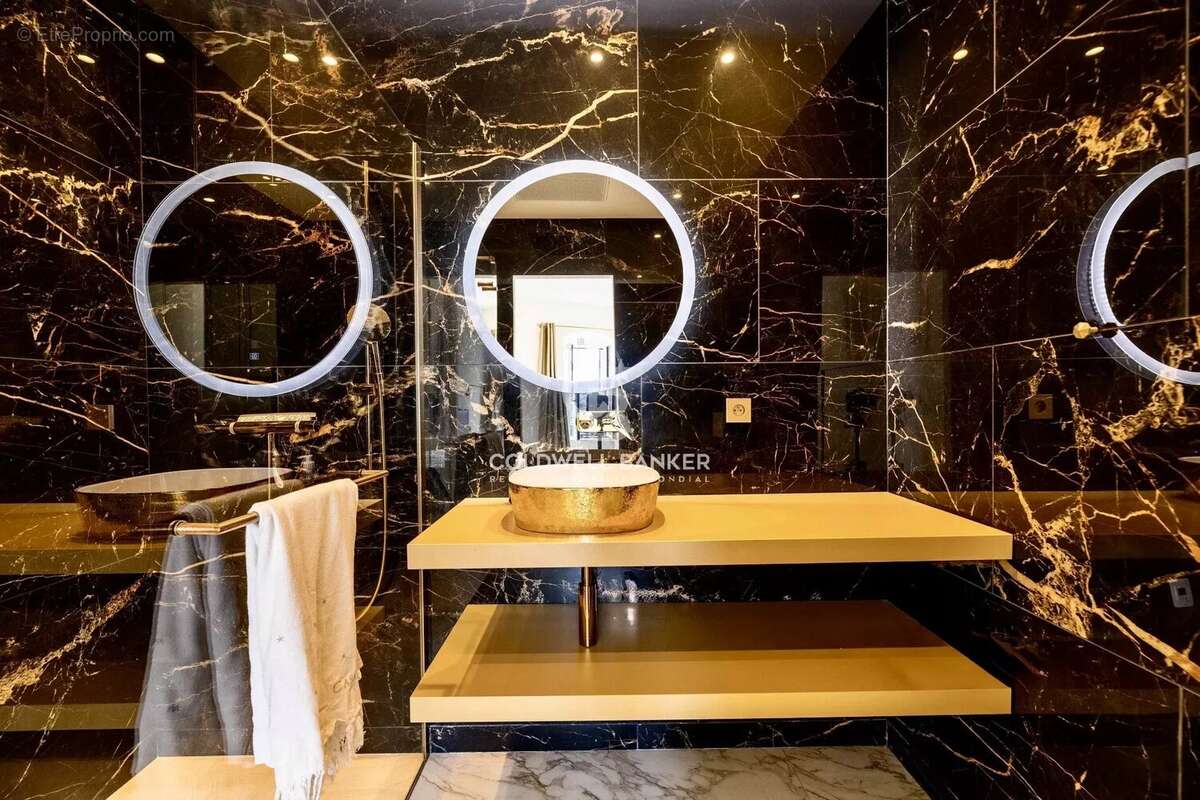 Appartement à CALVI