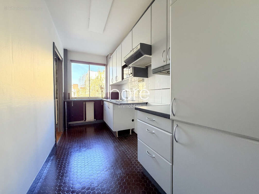 Appartement à ASNIERES-SUR-SEINE