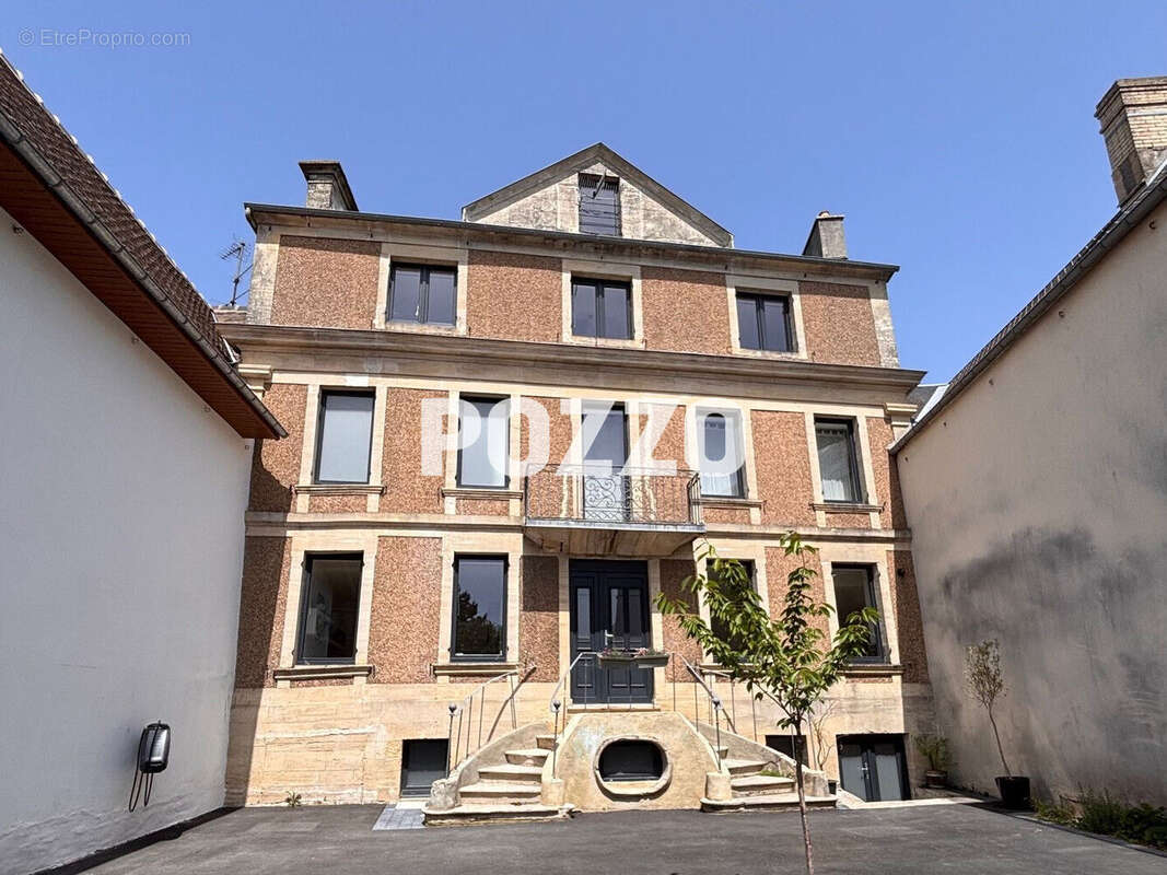 Maison à SAINT-MARTIN-DES-ENTREES
