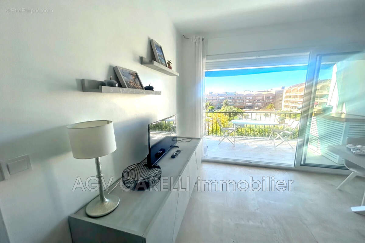 Appartement à HYERES