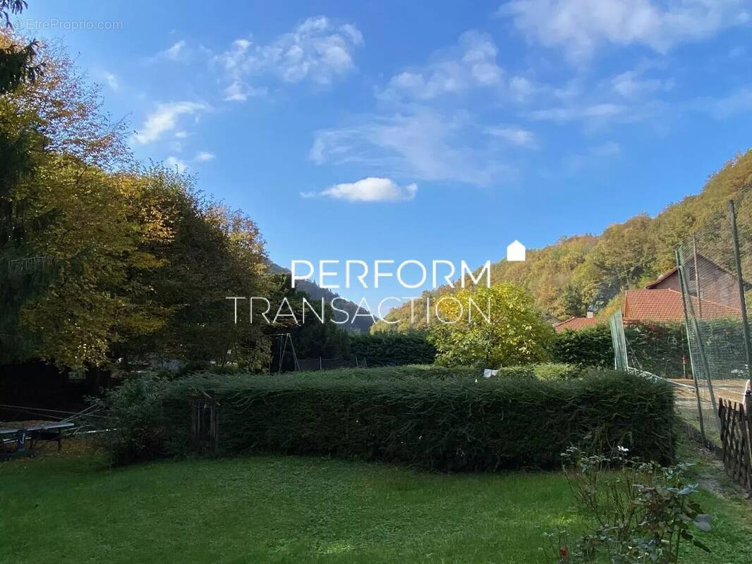 Terrain à SAINT-MARTIN-D&#039;URIAGE