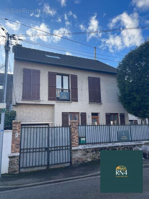 Maison à CHAMPIGNY-SUR-MARNE