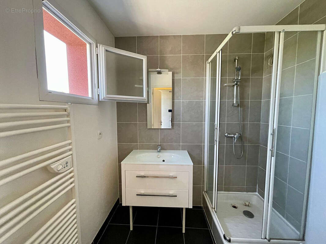 Appartement à CHARTRES-DE-BRETAGNE