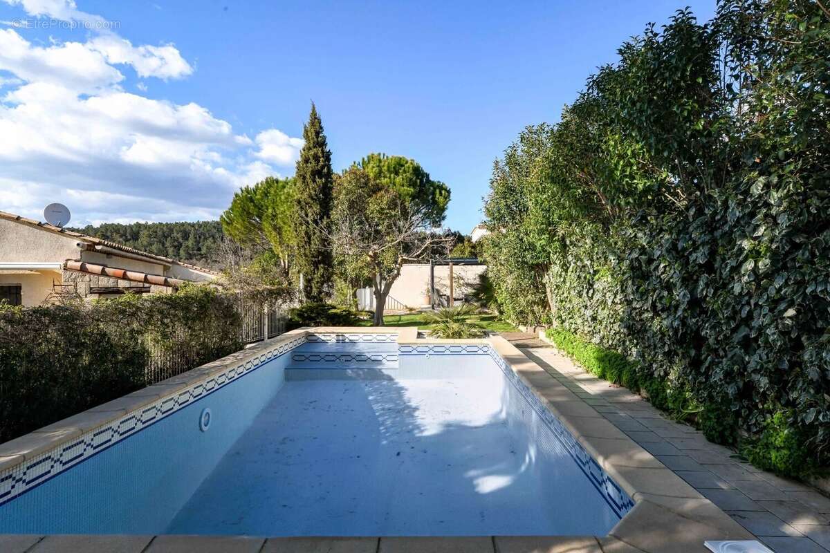 Maison à UZES