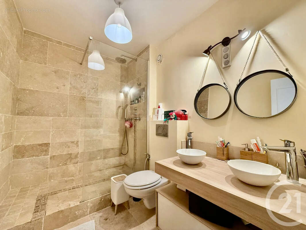 Appartement à CLICHY