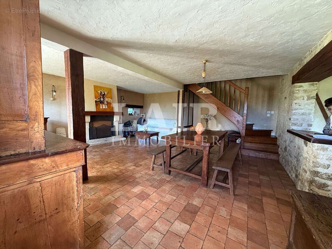 Maison à FRESNAY-SUR-SARTHE