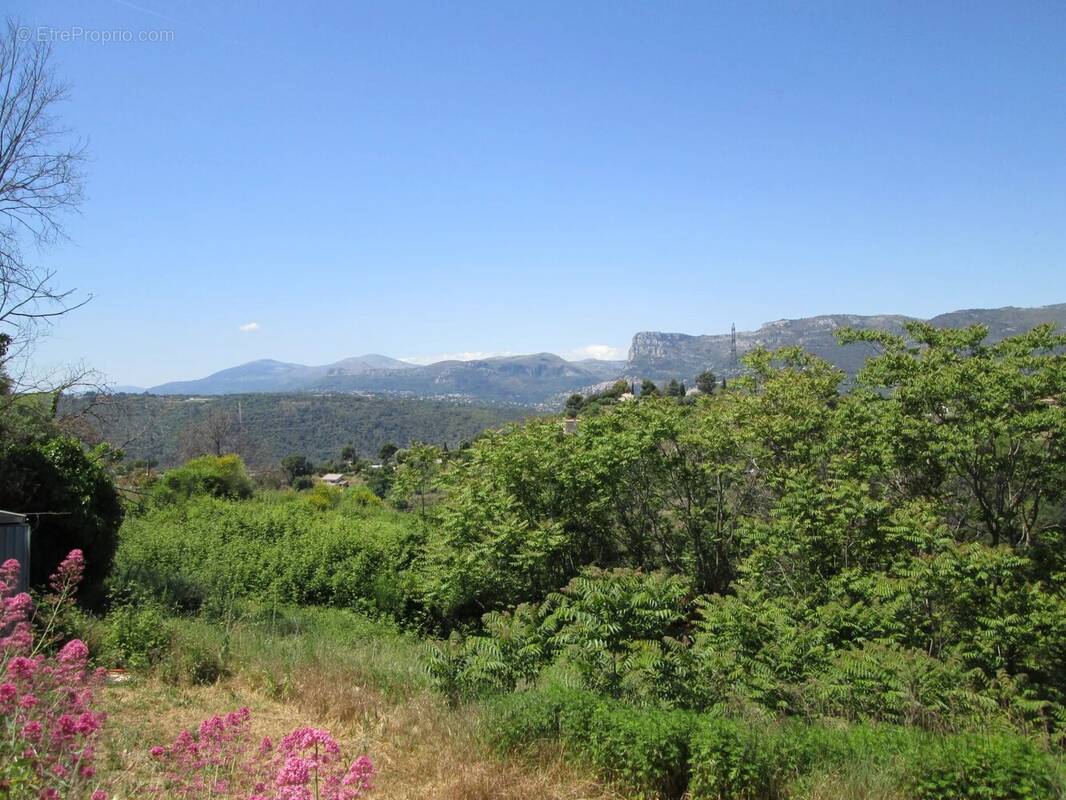 Terrain à NICE
