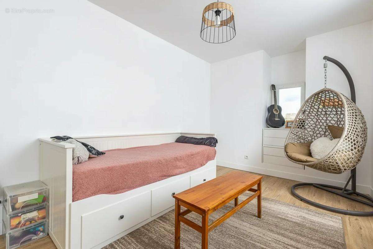 Lumineux T4 de 95 m² à La Ferté-Alais - photo 8