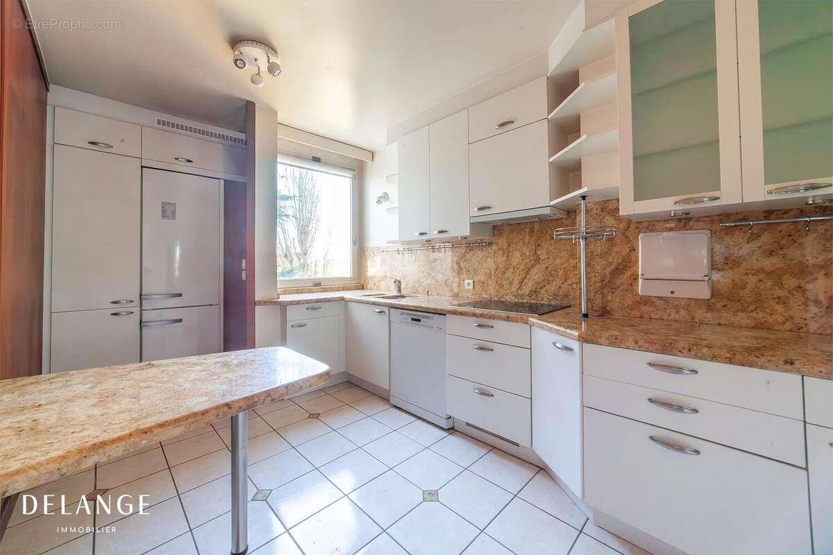 Appartement à IVRY-SUR-SEINE