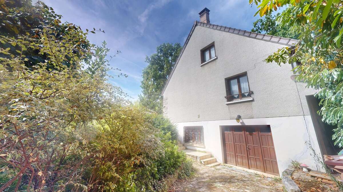 Maison à LES PAVILLONS-SOUS-BOIS