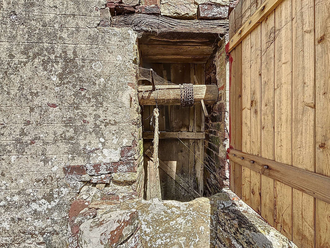 Maison à CONDE-SUR-VIRE